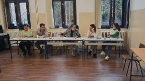 Vlast slabi, opozicija jača